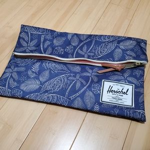 Herschel Supply Company Carter Pouch